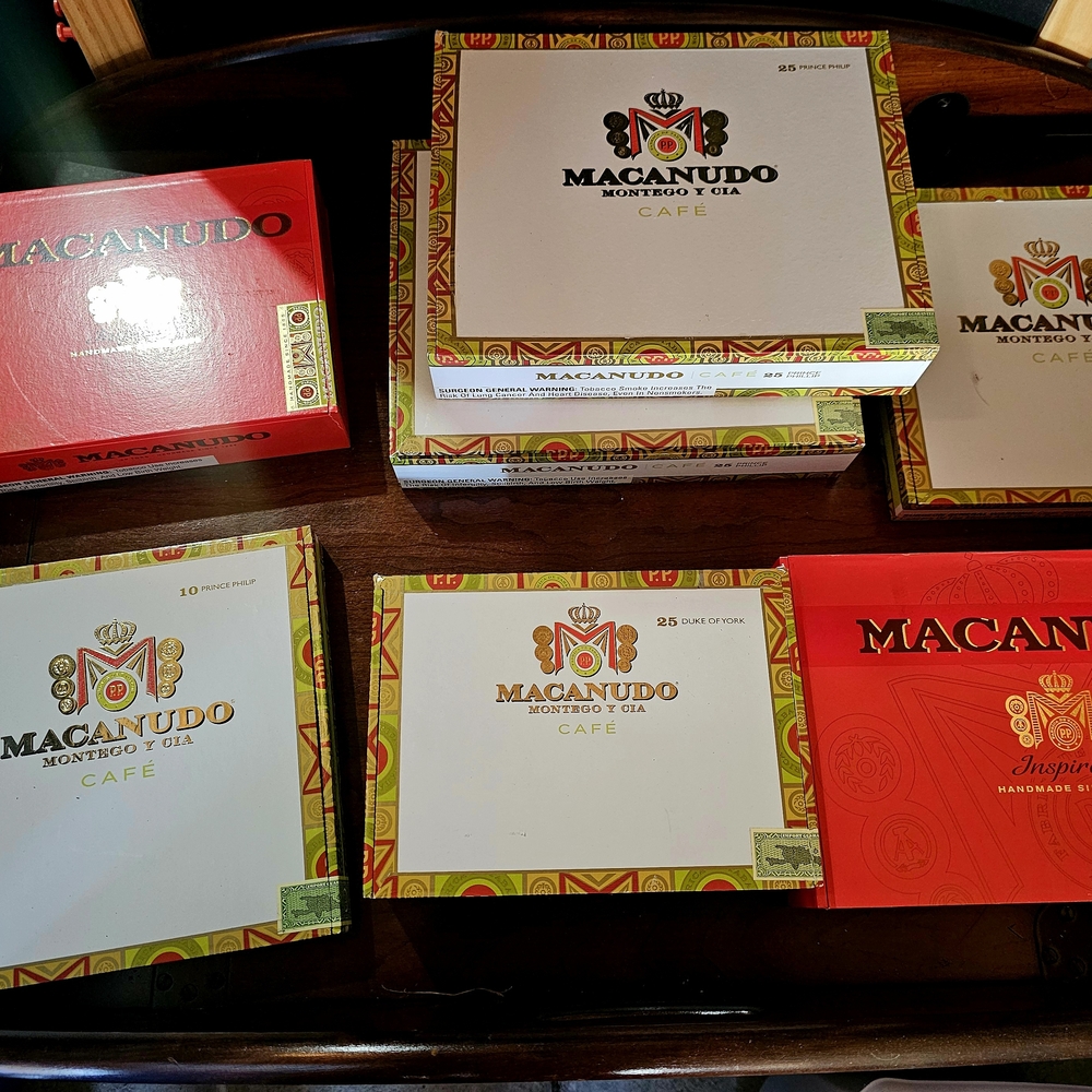 Macanudo Cigar Box Set